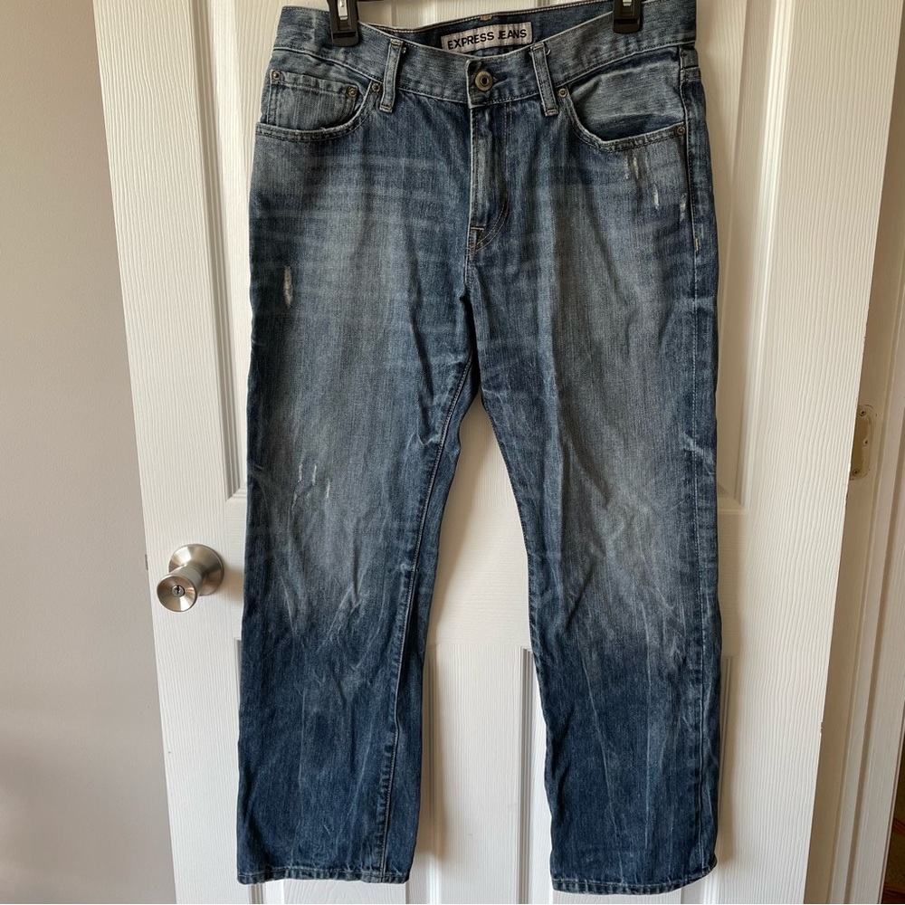 Men’s Express Distressed Jeans Kingston Classic Fit Straight Leg  32 x 30